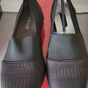 AEROSOLES Black Textured Loafers